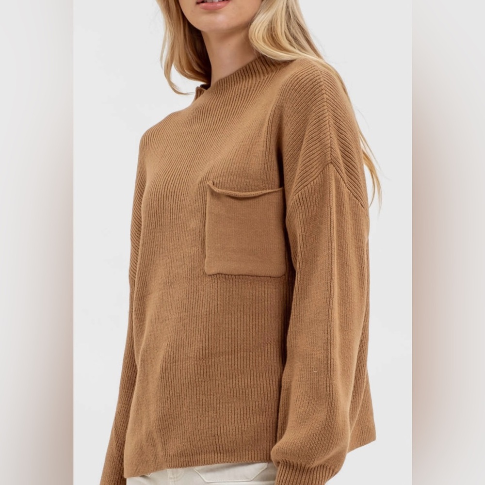 Blu pepper knit mock neck sweater. Size Large Medium Brown